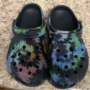 Kids tie dye crocs